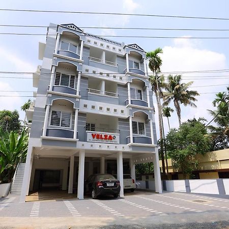 Yelza Hotel And Residence Alwaye Екстер'єр фото