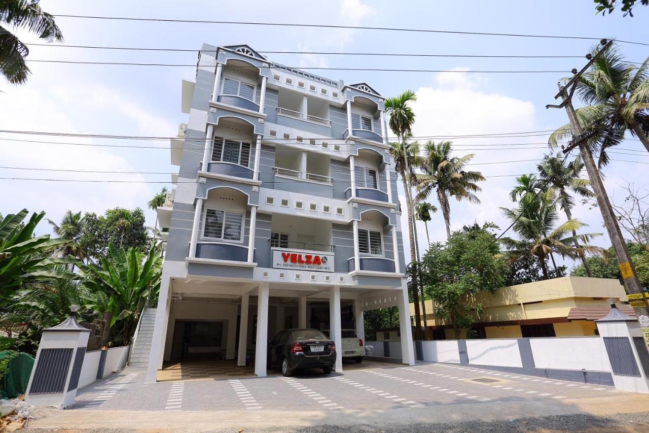 Yelza Hotel And Residence Alwaye Екстер'єр фото