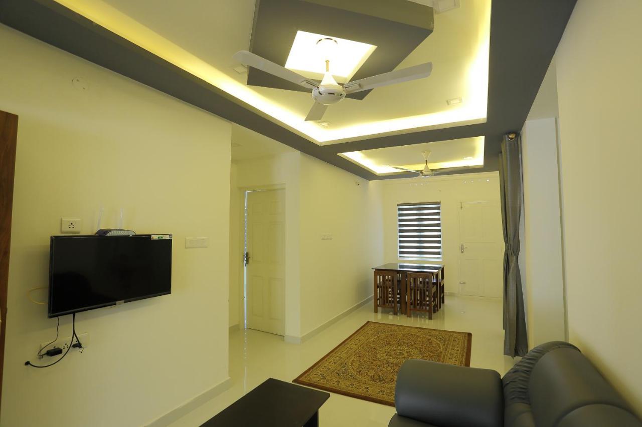 Yelza Hotel And Residence Alwaye Екстер'єр фото