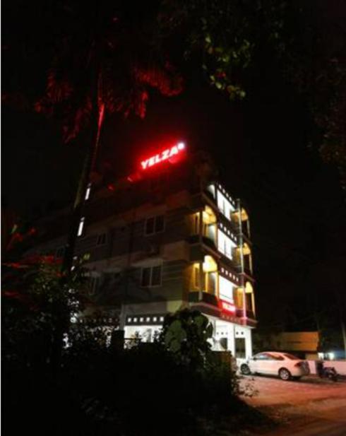 Yelza Hotel And Residence Alwaye Екстер'єр фото